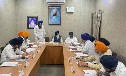 गुरुद्वारा पैनल के प्रमुख ने Kurukshetra में कार्यकारी निकाय की बैठक की गुरुद्वारा पैनल के प्रमुख ने Kurukshetra में कार्यकारी निकाय की बैठक की