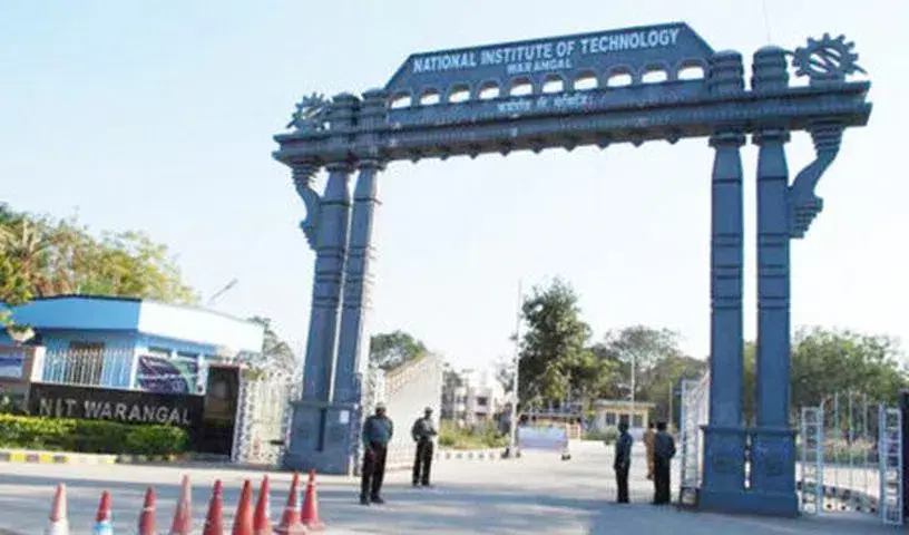 NIT वारंगल के स्टूडेंट्स ने स्प्रिंगस्प्री इवेंट के दौरान वीडियो बनाने को लेकर कैंपस में झड़प की