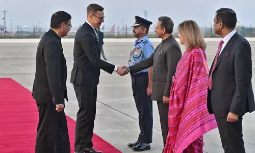 Finland के राष्ट्रपति अलेक्जेंडर स्टब 3 दिन के राजकीय दौरे पर भारत पहुंचे Finland के राष्ट्रपति अलेक्जेंडर स्टब 3 दिन के राजकीय दौरे पर भारत पहुंचे