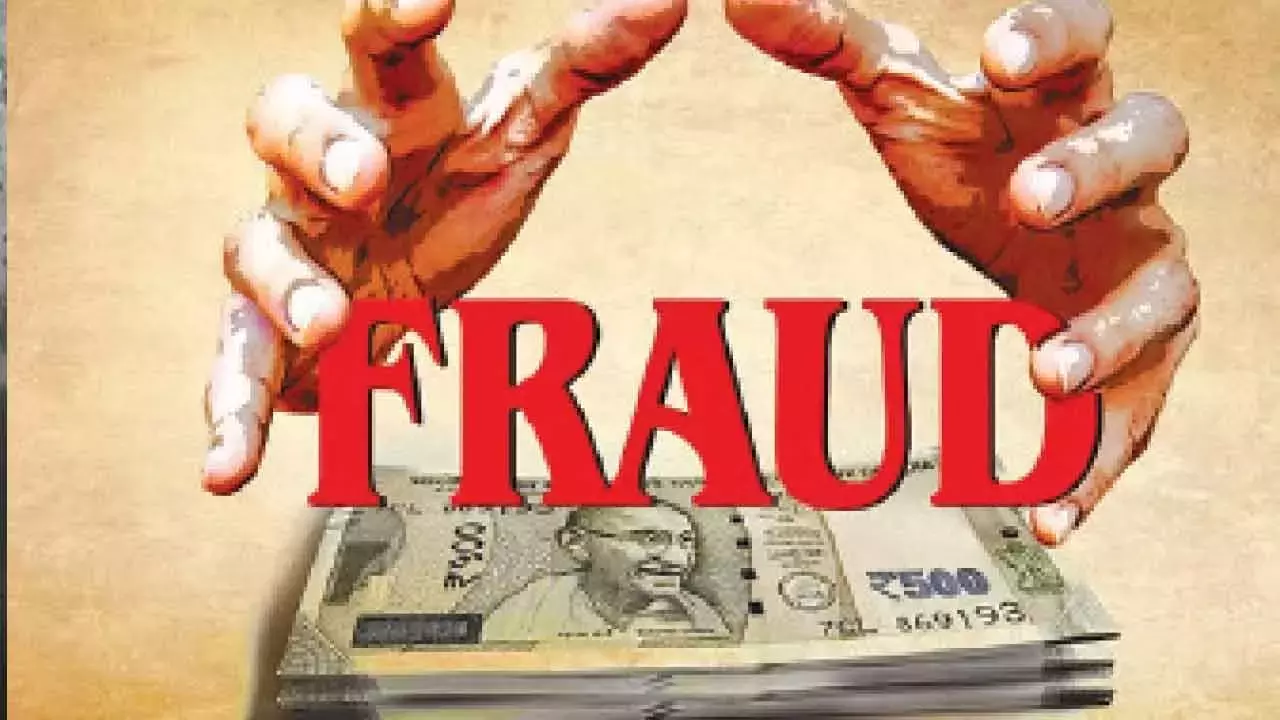 2 LIC एजेंटों ने 39 पॉलिसीधारकों का 1.52 करोड़ रुपये का क्लेम अपने पास रख लिया