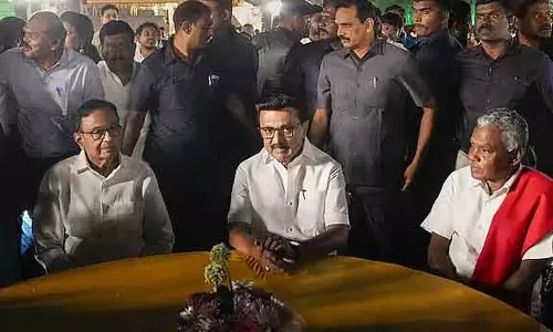 तमिलनाडु चुनाव- हम आपको 29 विधानसभा सीटें, 2 राज्यसभा सीटें देंगे: DMK का कांग्रेस को ऑफर तमिलनाडु चुनाव- हम आपको 29 विधानसभा सीटें, 2 राज्यसभा सीटें देंगे: DMK का कांग्रेस को ऑफर