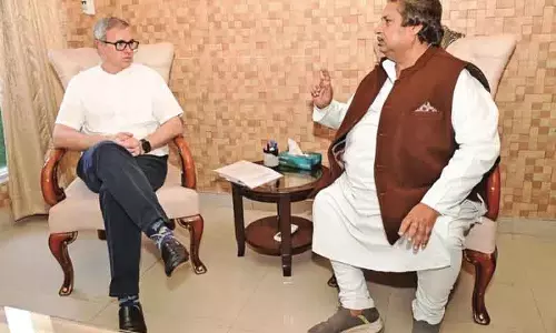 रमन भल्ला के नेतृत्व में विस्थापित परिवारों का प्रतिनिधिमंडल CM Omar से मिला रमन भल्ला के नेतृत्व में विस्थापित परिवारों का प्रतिनिधिमंडल CM Omar से मिला