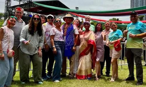 दुनिया भर में भारतीय मिशनों ने होली मनाई, उम्मीद और एकता का संदेश फैलाया