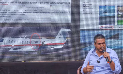 Rohit Pawar ने अजित पवार के प्लेन क्रैश पर AAIB रिपोर्ट पर सवाल उठाए Rohit Pawar ने अजित पवार के प्लेन क्रैश पर AAIB रिपोर्ट पर सवाल उठाए