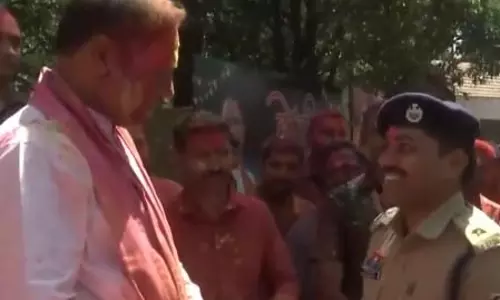 पुलिस जवानों के साथ CM विष्णुदेव साय ने मनाई होली