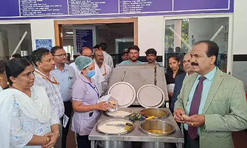 खराब क्वालिटी का खाना देने पर कॉन्ट्रैक्ट बदलें: Food कमीशन चेयरमैन ने चेतावनी दी