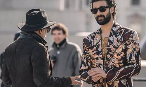 राघव जुयाल ने कॉमेडी फिल्म ‘Bhai tera star hai’ में मुख्य भूमिका निभाई राघव जुयाल ने कॉमेडी फिल्म ‘Bhai tera star hai’ में मुख्य भूमिका निभाई