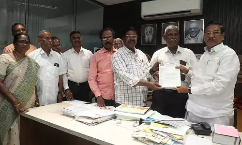 North Chennai के लोगों ने चुनाव से पहले इंफ्रास्ट्रक्चर में बड़े बदलाव की मांग की North Chennai के लोगों ने चुनाव से पहले इंफ्रास्ट्रक्चर में बड़े बदलाव की मांग की