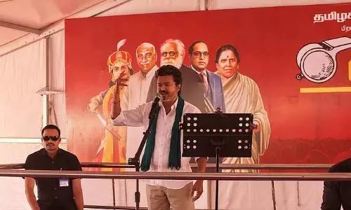 DMK और AIADMK दोनों TVK के खिलाफ लोगों के बीच उसकी लोकप्रियता को कम करने की साजिश कर रहे: विजय
