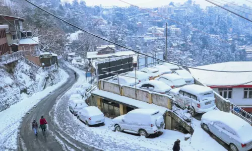 Shimla: हिमाचल में मौसम बदलने के संकेत, शिमला में ठंड बढ़ेगी Shimla: हिमाचल में मौसम बदलने के संकेत, शिमला में ठंड बढ़ेगी