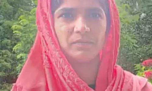 Sandur : पति ने अपनी पत्नी की हत्या कर दी और भाग गया Sandur : पति ने अपनी पत्नी की हत्या कर दी और भाग गया