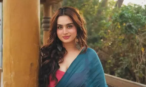 Ayesha Khan ने बॉडी शेमिंग और रेप की धमकियों पर खुलकर बात की Ayesha Khan ने बॉडी शेमिंग और रेप की धमकियों पर खुलकर बात की