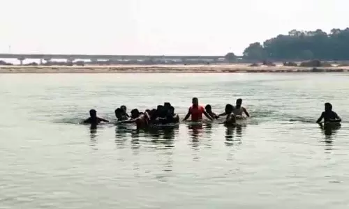 Cuttack में महानदी में नहाते समय नाबालिग डूबा