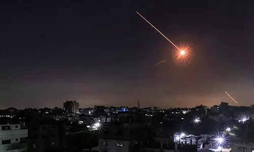 तुर्की का कहना है कि NATO डिफेंस ने ईरान से उसके एयरस्पेस की ओर आ रही मिसाइल को नष्ट कर दिया तुर्की का कहना है कि NATO डिफेंस ने ईरान से उसके एयरस्पेस की ओर आ रही मिसाइल को नष्ट कर दिया