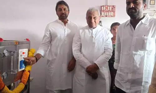 Nellore में मेकापति गौतम रेड्डी की याद में मिनरल वाटर प्लांट का उद्घाटन