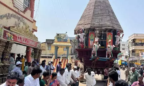 Talpagiri रंगनाथस्वामी मंदिर का रथ ट्रायल रन सफल, 5 मार्च के महा रथोत्सव की तैयारी पूरी Talpagiri रंगनाथस्वामी मंदिर का रथ ट्रायल रन सफल, 5 मार्च के महा रथोत्सव की तैयारी पूरी
