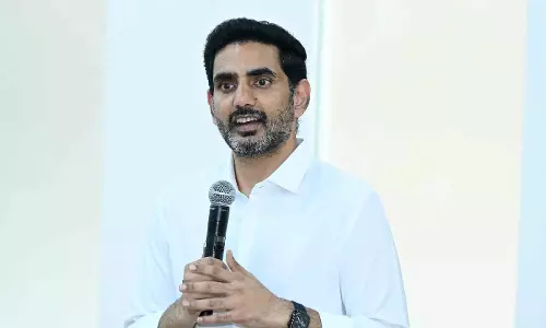 N. Lokesh ने विधायकों से आंध्र मॉडल ऑफ़ एजुकेशन में सहयोग की अपील की N. Lokesh ने विधायकों से आंध्र मॉडल ऑफ़ एजुकेशन में सहयोग की अपील की