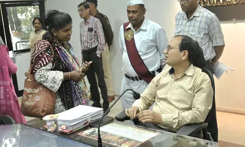 कलेक्टर ने जनदर्शन में राजस्व प्रकरणों और प्रमाण पत्र जारी करने में देरी पर कड़ी फटकार