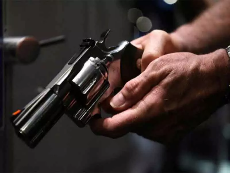 Karnal में मुठभेड़ के बाद दो शूटर गिरफ्तार Karnal में मुठभेड़ के बाद दो शूटर गिरफ्तार
