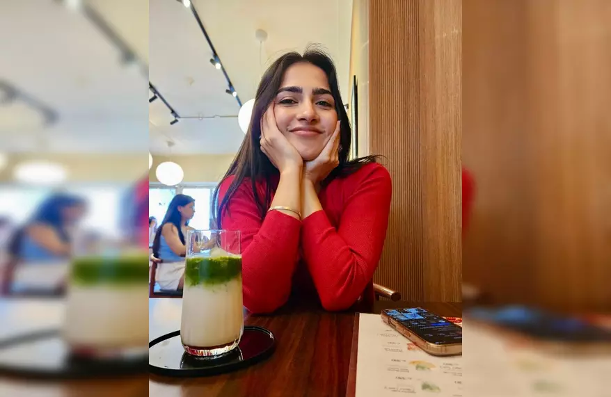 गलत एंगल से शूट करने पर भड़कीं एक्ट्रेसेस, कहा- इस तरह की हरकत को बर्दाश्त नहीं किया जाएगा गलत एंगल से शूट करने पर भड़कीं एक्ट्रेसेस, कहा- इस तरह की हरकत को बर्दाश्त नहीं किया जाएगा