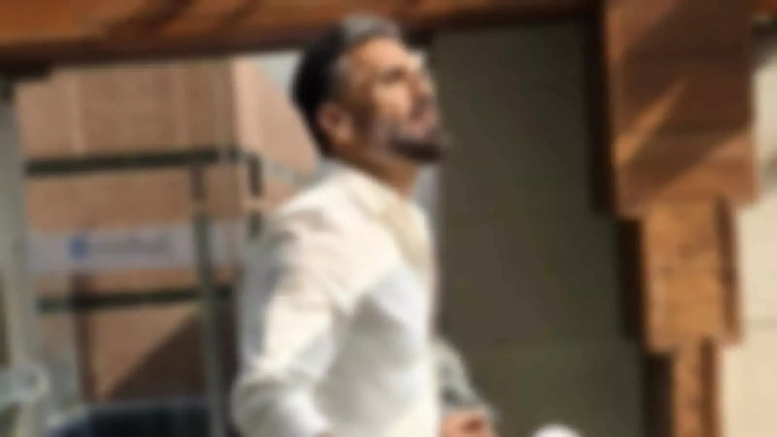 वेटर के बेटे से सुपरस्टार तक: मिलिए 125 करोड़ रुपये की नेट वर्थ वाले एक्टर से वेटर के बेटे से सुपरस्टार तक: मिलिए 125 करोड़ रुपये की नेट वर्थ वाले एक्टर से