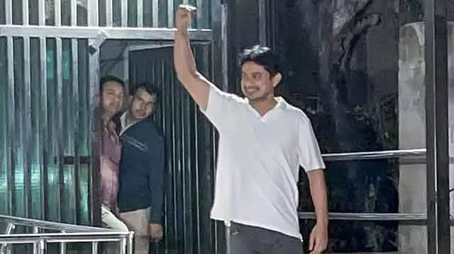 AI कॉन्फ्रेंस प्रोटेस्ट केस में गिरफ्तार उदय बानू चिब बेल पर रिहा AI कॉन्फ्रेंस प्रोटेस्ट केस में गिरफ्तार उदय बानू चिब बेल पर रिहा