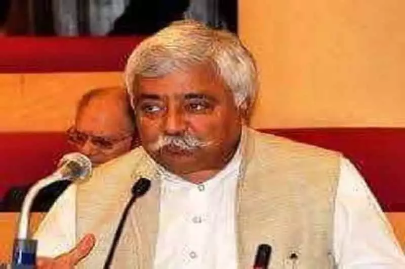सधोत्रा ने CM उमर से मुलाकात की, PSGA को प्रभावी तरीके से लागू करने की अपील की सधोत्रा ने CM उमर से मुलाकात की, PSGA को प्रभावी तरीके से लागू करने की अपील की