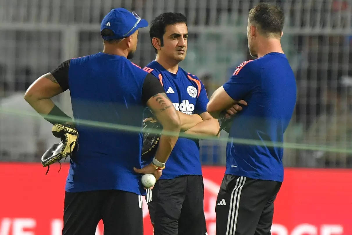 T20 WC: अगर ENG vs IND सेमीफाइनल बारिश की वजह से रद्द हुआ तो क्या होगा? T20 WC: अगर ENG vs IND सेमीफाइनल बारिश की वजह से रद्द हुआ तो क्या होगा?