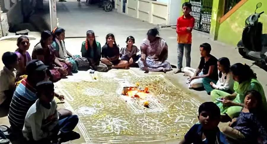 Bagepalli : अनुसूचित जाति की कॉलोनियों में चंदिरम्मा पूजा Bagepalli : अनुसूचित जाति की कॉलोनियों में चंदिरम्मा पूजा