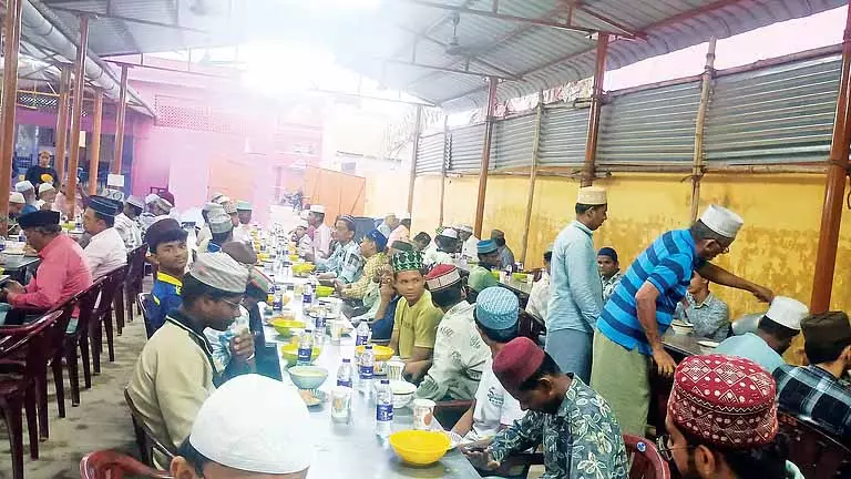 Tirunelveli और कयालपट्टिनम में कांजी और स्थानीय व्यंजनों से शामें खास होती हैं Tirunelveli और कयालपट्टिनम में कांजी और स्थानीय व्यंजनों से शामें खास होती हैं