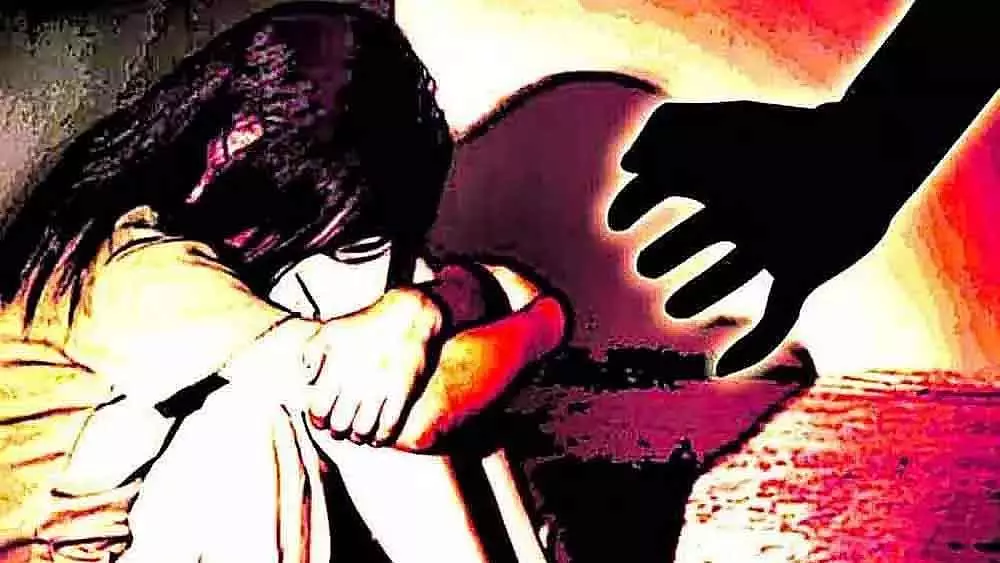 MP : शादी का झांसा देकर नाबालिग का यौन शोषण, प्रेग्नेंसी के बाद आरोपी फरार; नवजात की मौत MP : शादी का झांसा देकर नाबालिग का यौन शोषण, प्रेग्नेंसी के बाद आरोपी फरार; नवजात की मौत
