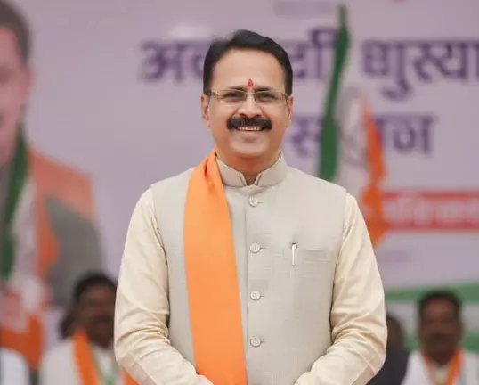 होली का पर्व प्रेम, समरसता और सांस्कृतिक एकता का संदेश देता है : रमेश सिंह ठाकुर होली का पर्व प्रेम, समरसता और सांस्कृतिक एकता का संदेश देता है : रमेश सिंह ठाकुर