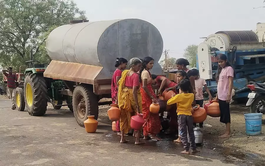 Karnataka : पीने के पानी की समस्या और बिगड़ गई Karnataka : पीने के पानी की समस्या और बिगड़ गई
