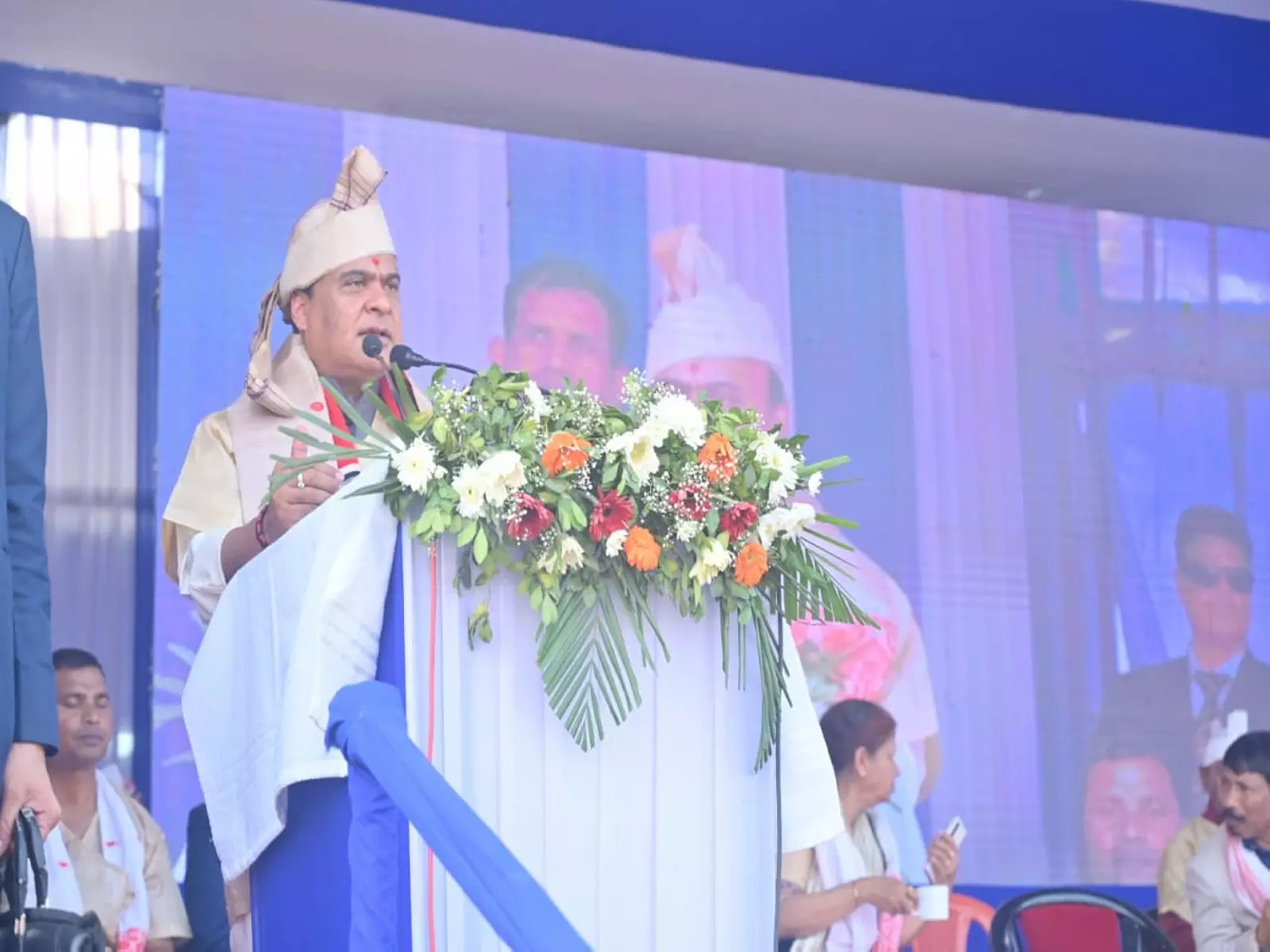 असम के CM ने 289 लोगों को अपॉइंटमेंट लेटर दिए; 5 साल में कुल नौकरियां 1,58,669 हुईं असम के CM ने 289 लोगों को अपॉइंटमेंट लेटर दिए; 5 साल में कुल नौकरियां 1,58,669 हुईं