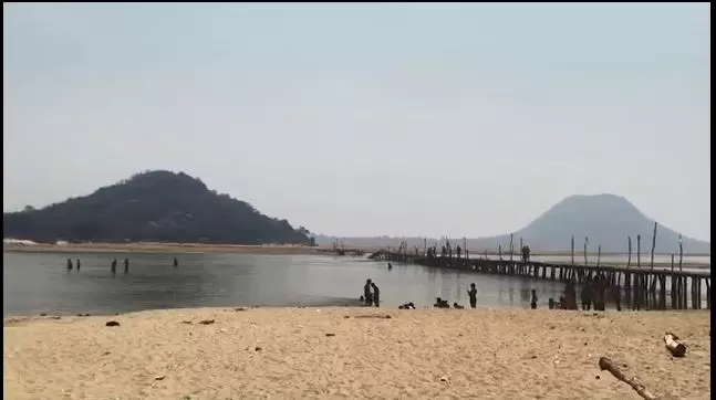 Odisha: होली के बाद अलग-अलग घटनाओं में 4 युवक डूबे Odisha: होली के बाद अलग-अलग घटनाओं में 4 युवक डूबे