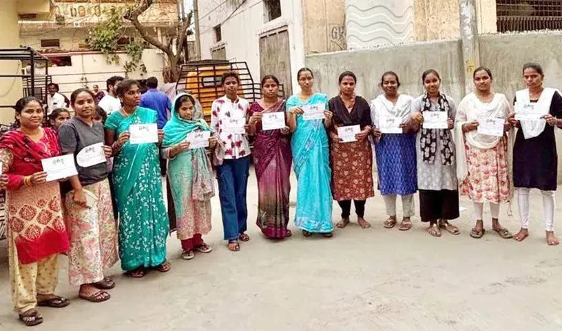 SCB मर्जर के लिए BRS सिग्नेचर ड्राइव ने रफ्तार पकड़ी, एक लाख के करीब पहुंचा