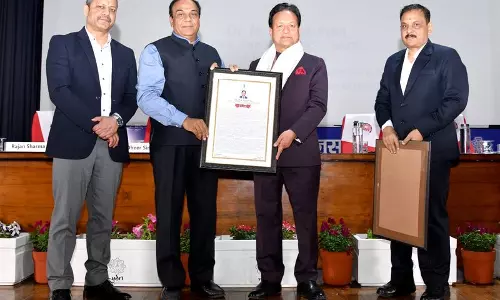 करनाल: एग्रीकल्चर यूनिवर्सिटी के VC को डॉ. डी. सुंदरेशन मेमोरियल ओरेशन अवार्ड से सम्मानित किया