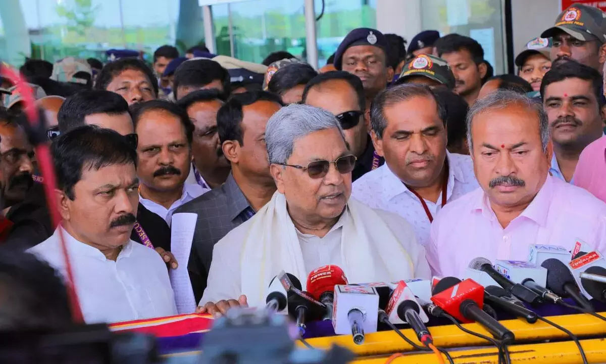 Karnataka: सिद्धारमैया ने केंद्र-राज्य संबंधों की समीक्षा के लिए स्टालिन की मांग का समर्थन किया