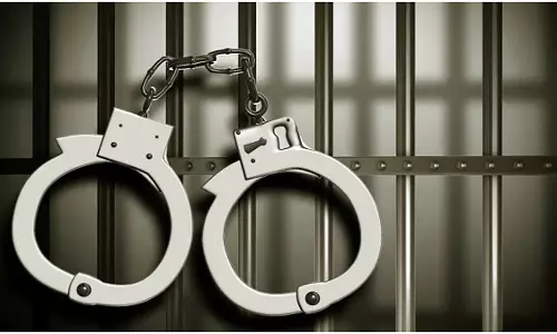 अंतरराज्यीय महिला एग स्मगलिंग रैकेट, डेंटिस्ट ऐसे चढ़ा पुलिस के हत्थे अंतरराज्यीय महिला एग स्मगलिंग रैकेट, डेंटिस्ट ऐसे चढ़ा पुलिस के हत्थे