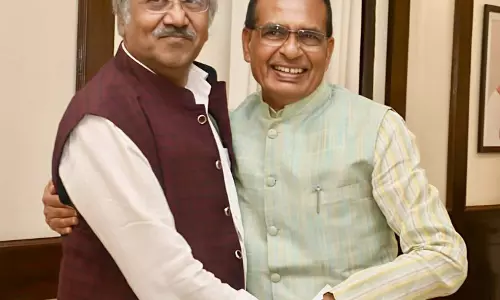 MP बृजमोहन अग्रवाल ने केंद्रीय मंत्री शिवराज सिंह चौहान को जन्मदिन की बधाई दी