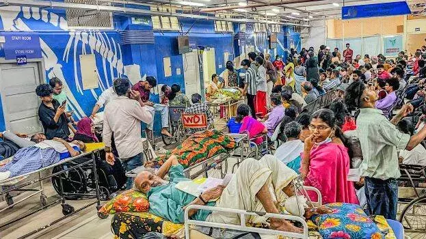 kerala: डॉक्टरों की हड़ताल खत्म होने के बाद मेडिकल सेवाएं बहाल हो गईं kerala: डॉक्टरों की हड़ताल खत्म होने के बाद मेडिकल सेवाएं बहाल हो गईं