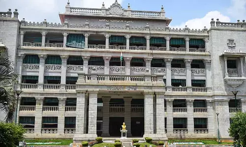 मुख्य सचिव ने KPSC मेन्स परीक्षा में अनियमितताओं पर रिपोर्ट मांगी मुख्य सचिव ने KPSC मेन्स परीक्षा में अनियमितताओं पर रिपोर्ट मांगी
