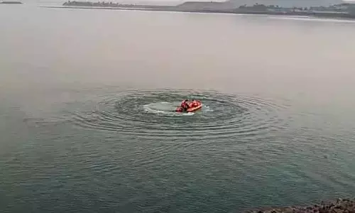 MP : जबलपुर में होली के मौके पर दोस्तों के साथ बरगी डैम में नहाते समय युवक डूबा MP : जबलपुर में होली के मौके पर दोस्तों के साथ बरगी डैम में नहाते समय युवक डूबा
