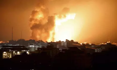 Iran ने खामेनेई का अंतिम संस्कार टाला, US-इज़राइल हमले तेज़ हुए Iran ने खामेनेई का अंतिम संस्कार टाला, US-इज़राइल हमले तेज़ हुए