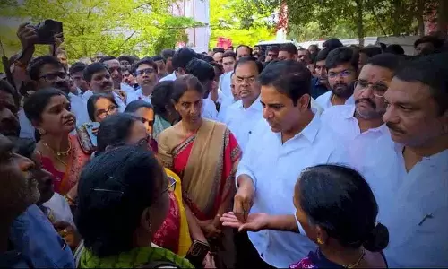क्या इंदिराम्मा के शासन का मतलब घरों को गिराना है? : KTR