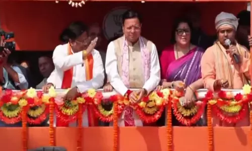 CM Dhami ने पश्चिम बंगाल चुनाव से पहले उत्तर 24 परगना में परिवर्तन यात्रा में हिस्सा लिया