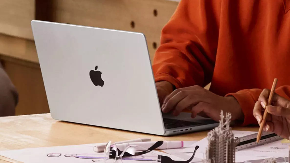 Apple ने M5 Pro, M5 Max चिपसेट के साथ पेश किए नए MacBook Pro मॉडल, जानें फीचर्स