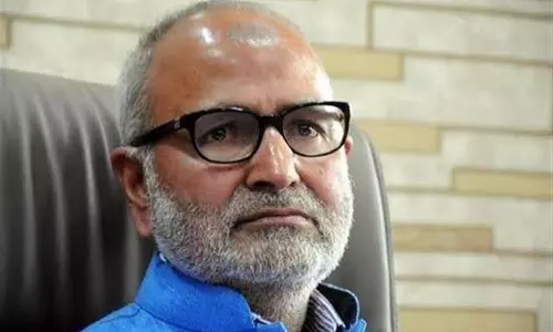 Bandipora: डीएच में सुविधाओं की कमी पर नईम अख्तर सख्त Bandipora: डीएच में सुविधाओं की कमी पर नईम अख्तर सख्त