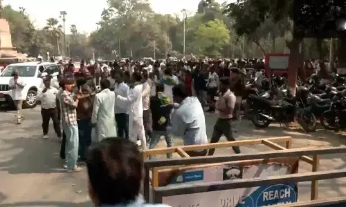 Nitish Kumar के राज्यसभा नामांकन पर विरोध प्रदर्शन शुरू