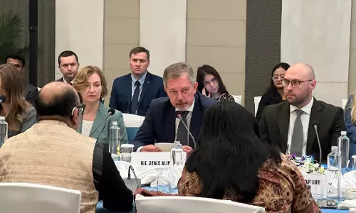 Russian Ambassador: हम भारत को तेल सप्लाई करने के लिए हमेशा तैयार रहे Russian Ambassador: हम भारत को तेल सप्लाई करने के लिए हमेशा तैयार रहे